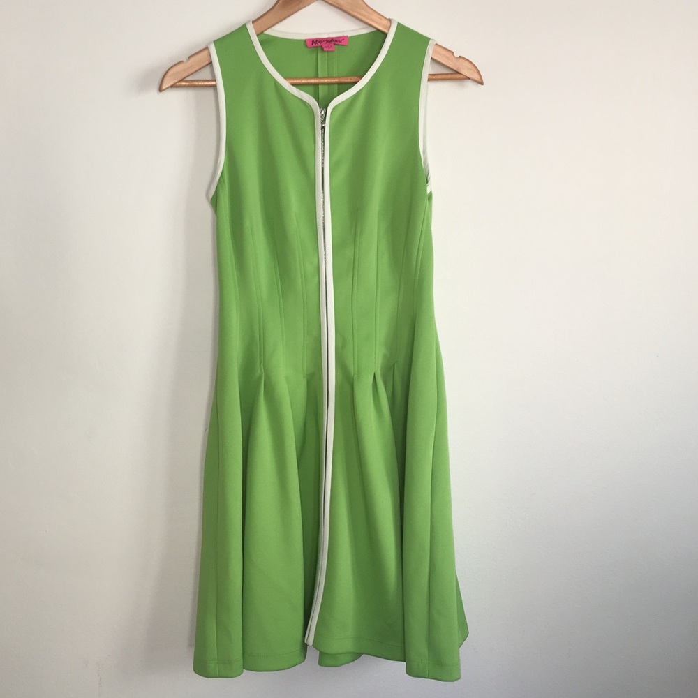 NEW 60's mod style Betsey Johnson zip front dress